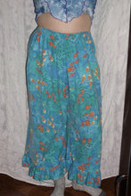 Load image into Gallery viewer, LARGE 90s fish ruffle pants bloomers
