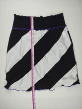 Load image into Gallery viewer, M/L bias stripe mini skirt
